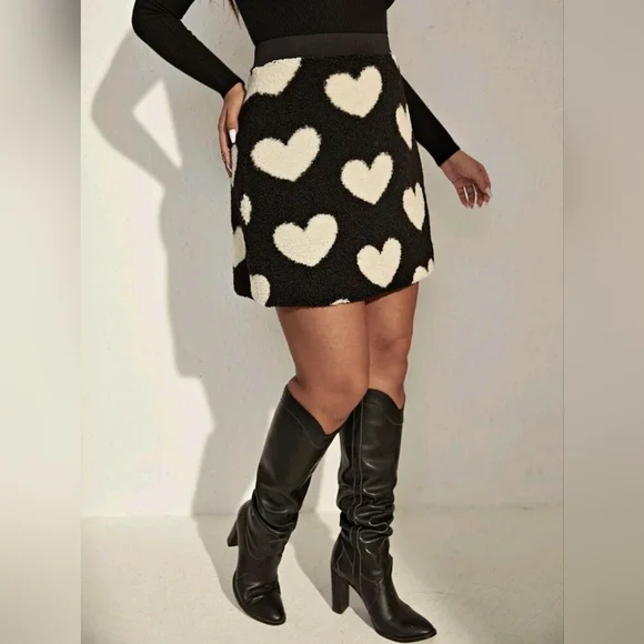 SHEIN Curve | Heart Pattern Fluffy Mini Skirt | Black & White | 2XL | NWOT - Picture 4 of 10